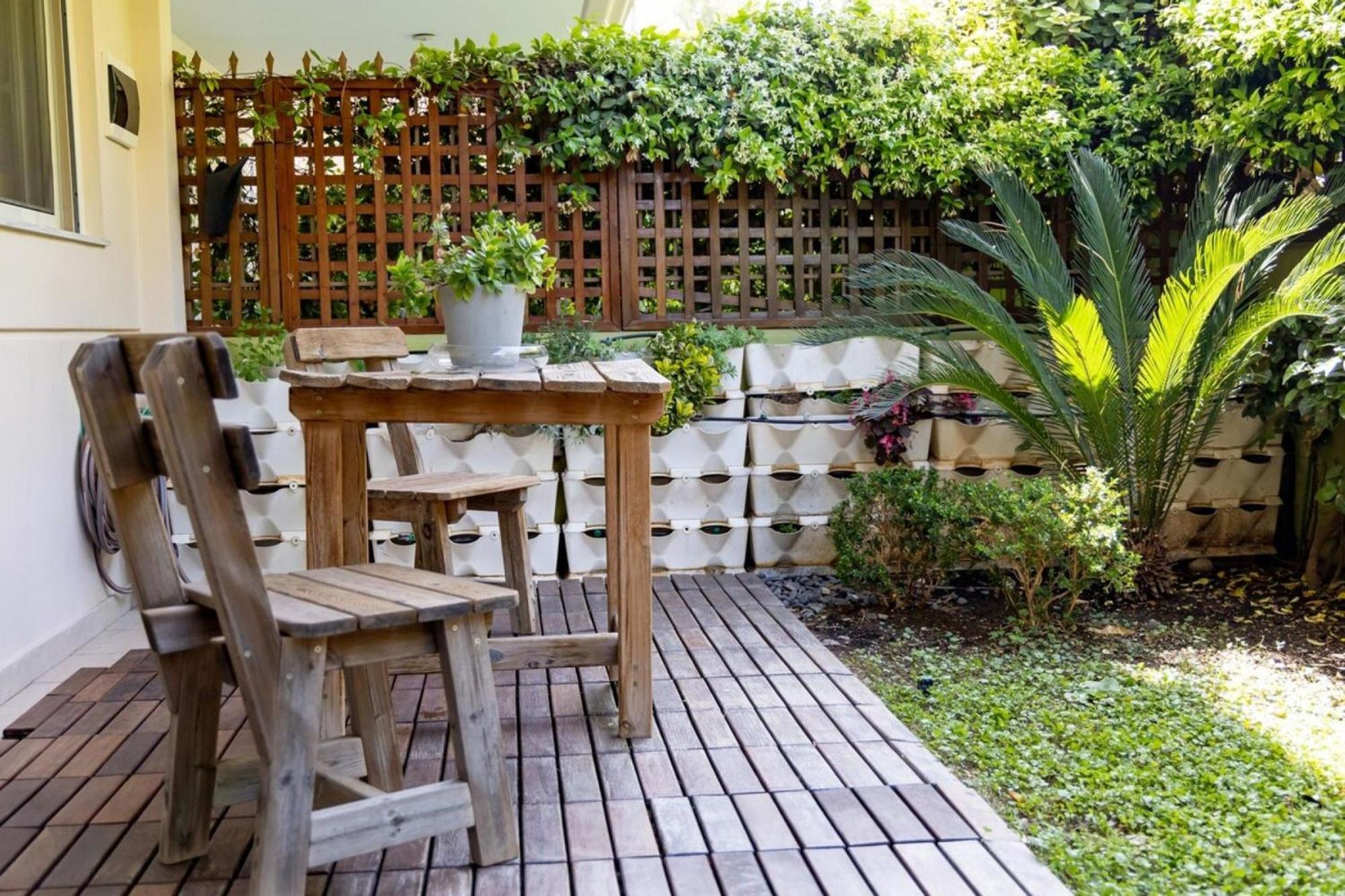 The Garden House At Alimos Apartman Athén Kültér fotó